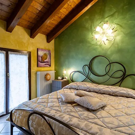 Vista Alpi Sopra Bellagio - Marie Therese Magreglio