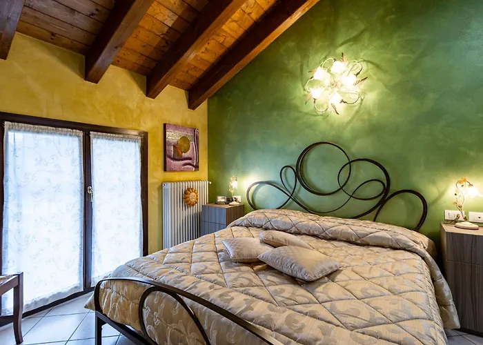 Marie Therese Magreglio